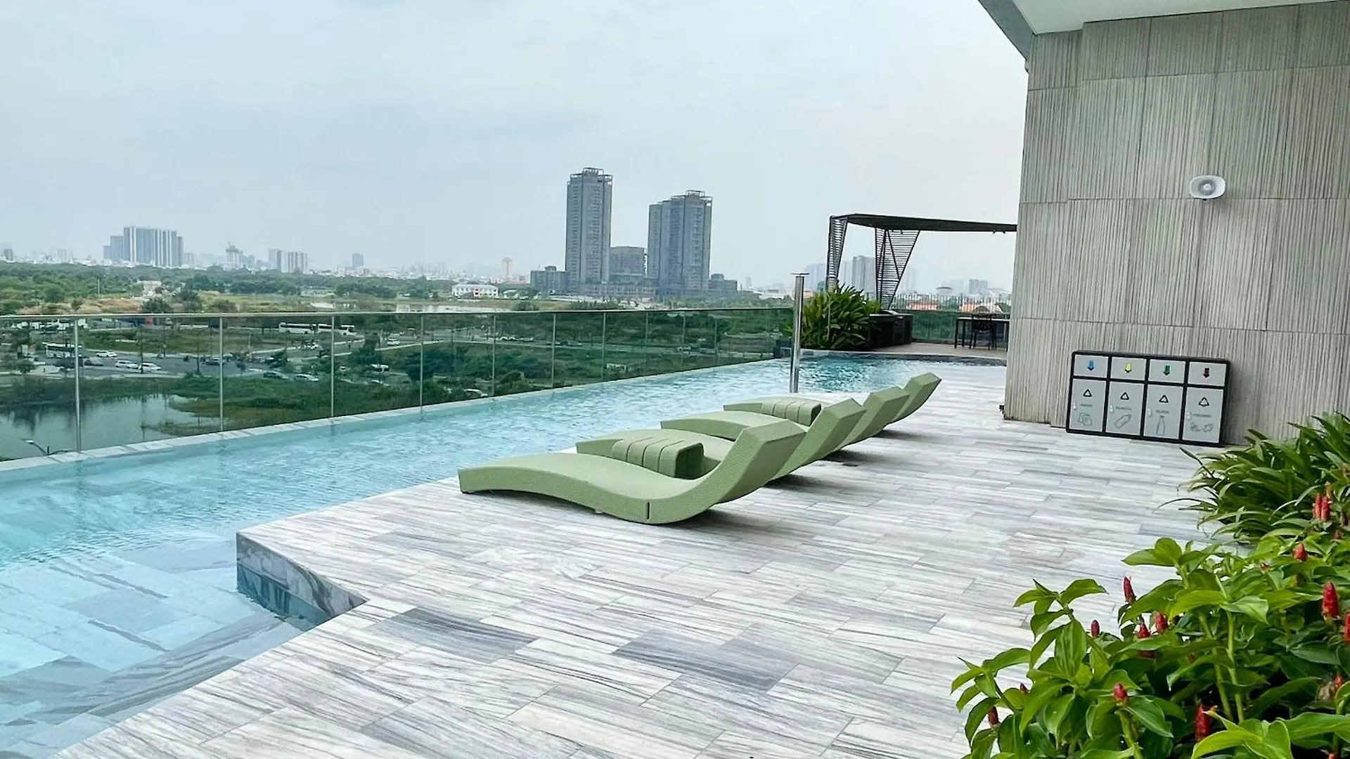 M-H Residence - Crest Metropole Apartments Two Bedrooms With Pool Ho Chi Minh City Vietnam